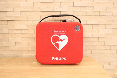 AED(自動体外式除細動器)